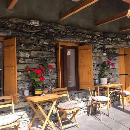 ホテル Sno House In Kazbeg エクステリア 写真